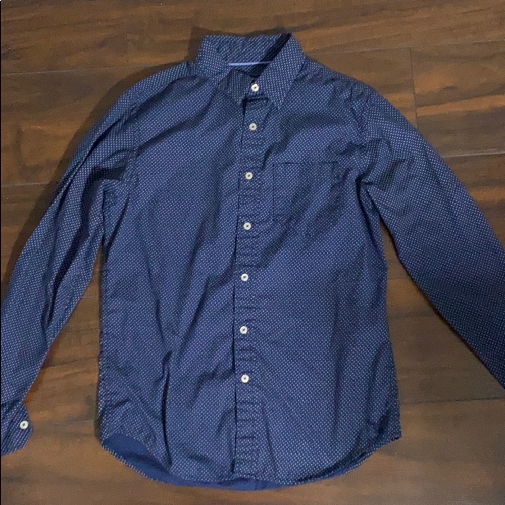 American Eagle Men’s Blue Long-Sleeve Shirt